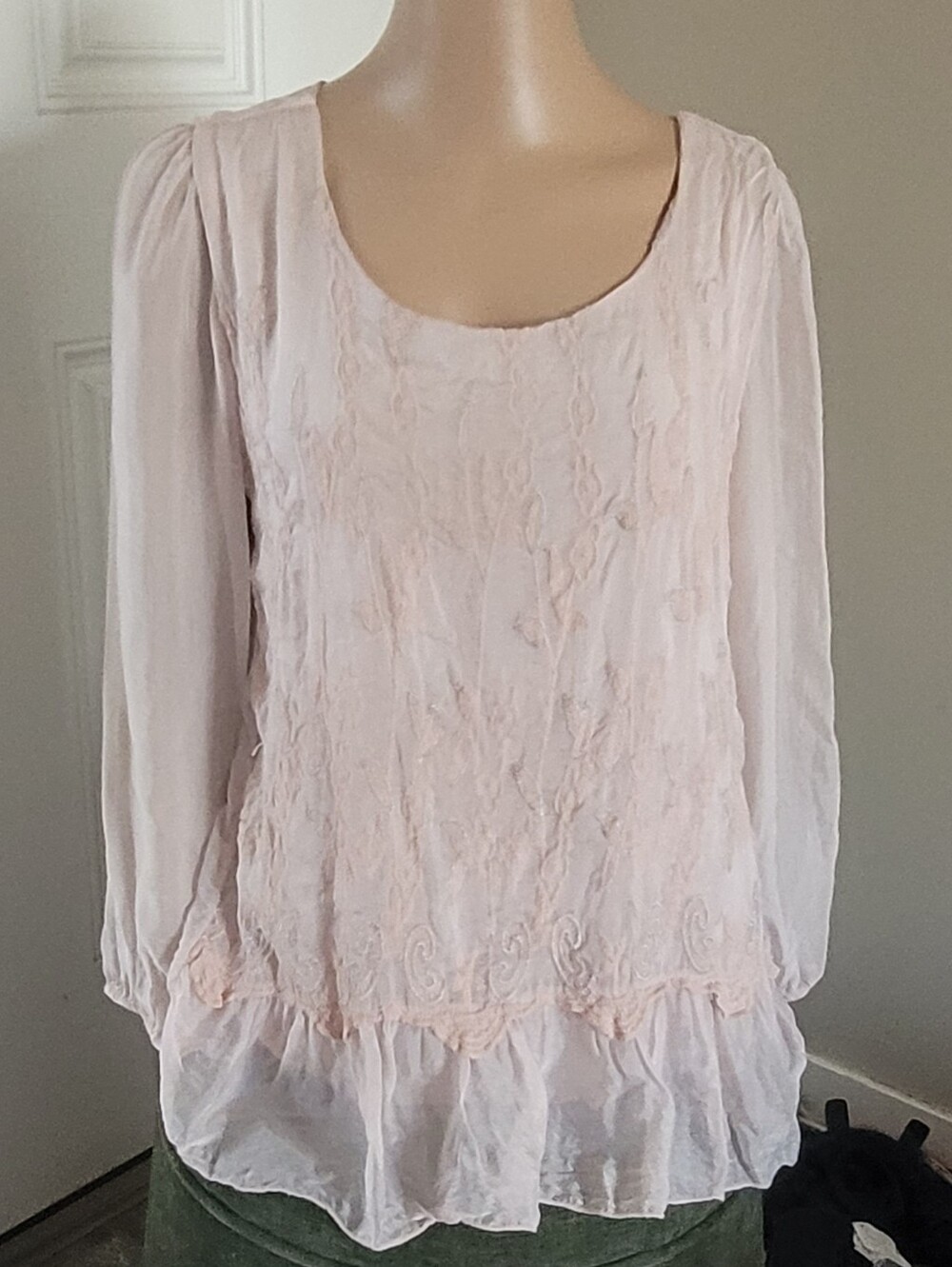 Women's Light Pink Silk Lace-Front Long Sleeve Blouse